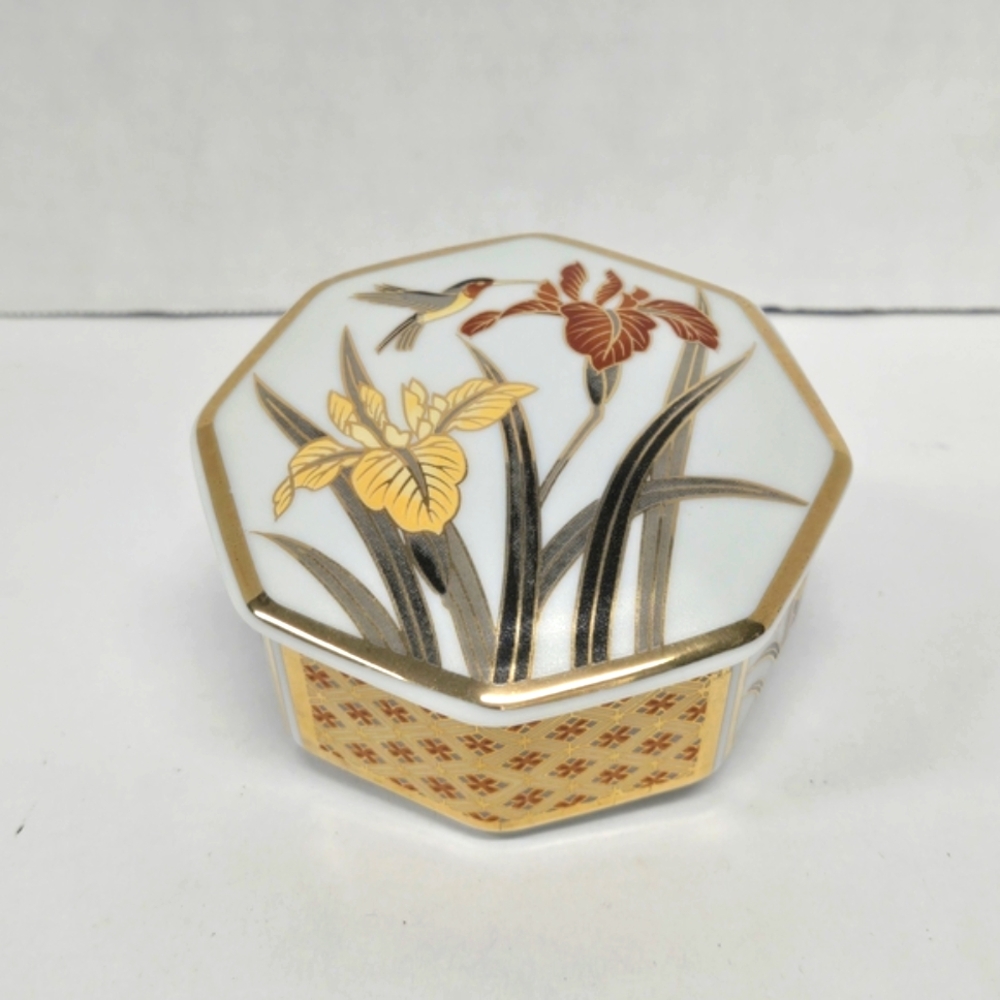 Seizan Japan Octagon Decorative Trinket Box EUC 3.5x3.5x2.75"